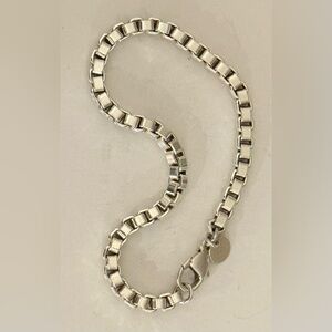 Tiffany & Co. Sterling Silver Venetian Box Chain Link Bracelet 7.5”